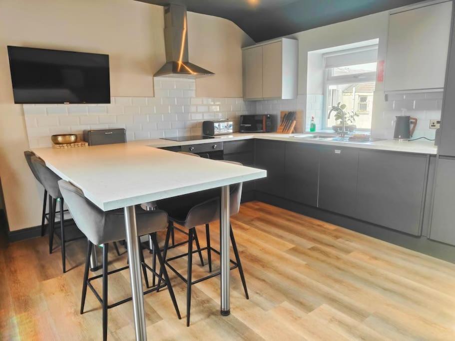 Sloane Modern 2 Bedroom Seafront Apartment Blackpool Extérieur photo