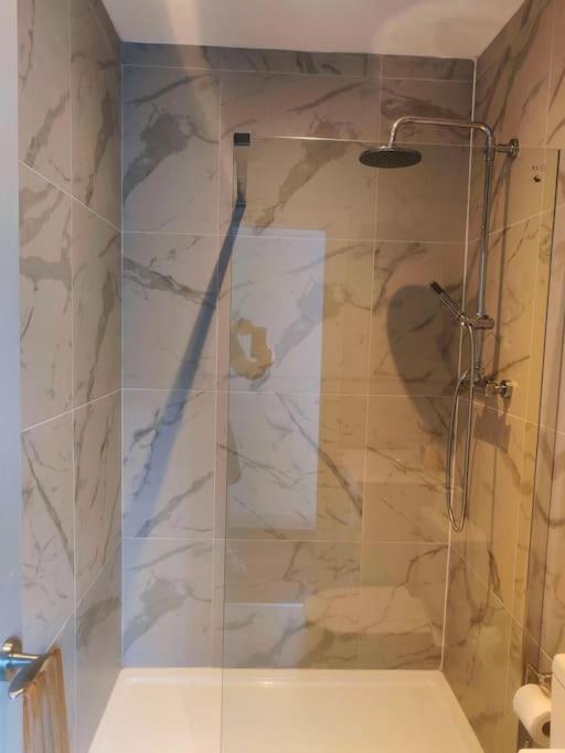 Sloane Modern 2 Bedroom Seafront Apartment Blackpool Extérieur photo