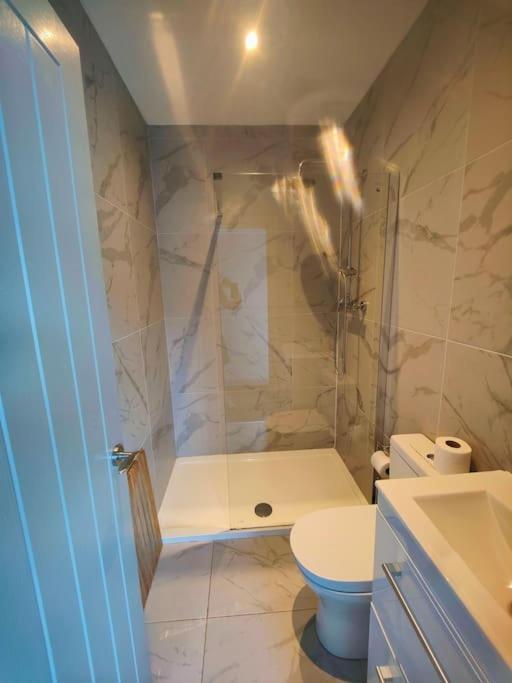Sloane Modern 2 Bedroom Seafront Apartment Blackpool Extérieur photo