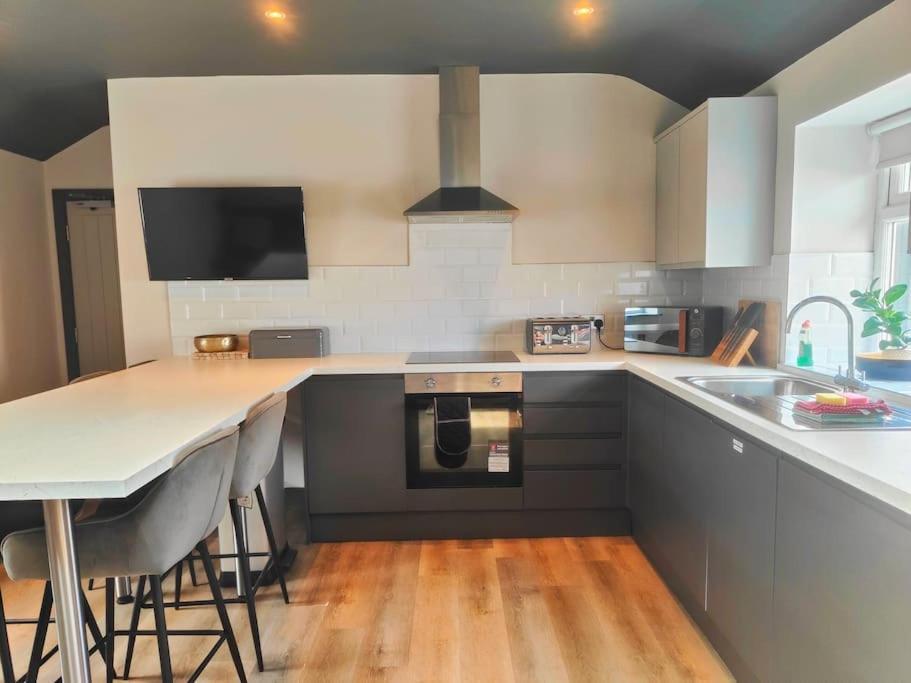 Sloane Modern 2 Bedroom Seafront Apartment Blackpool Extérieur photo